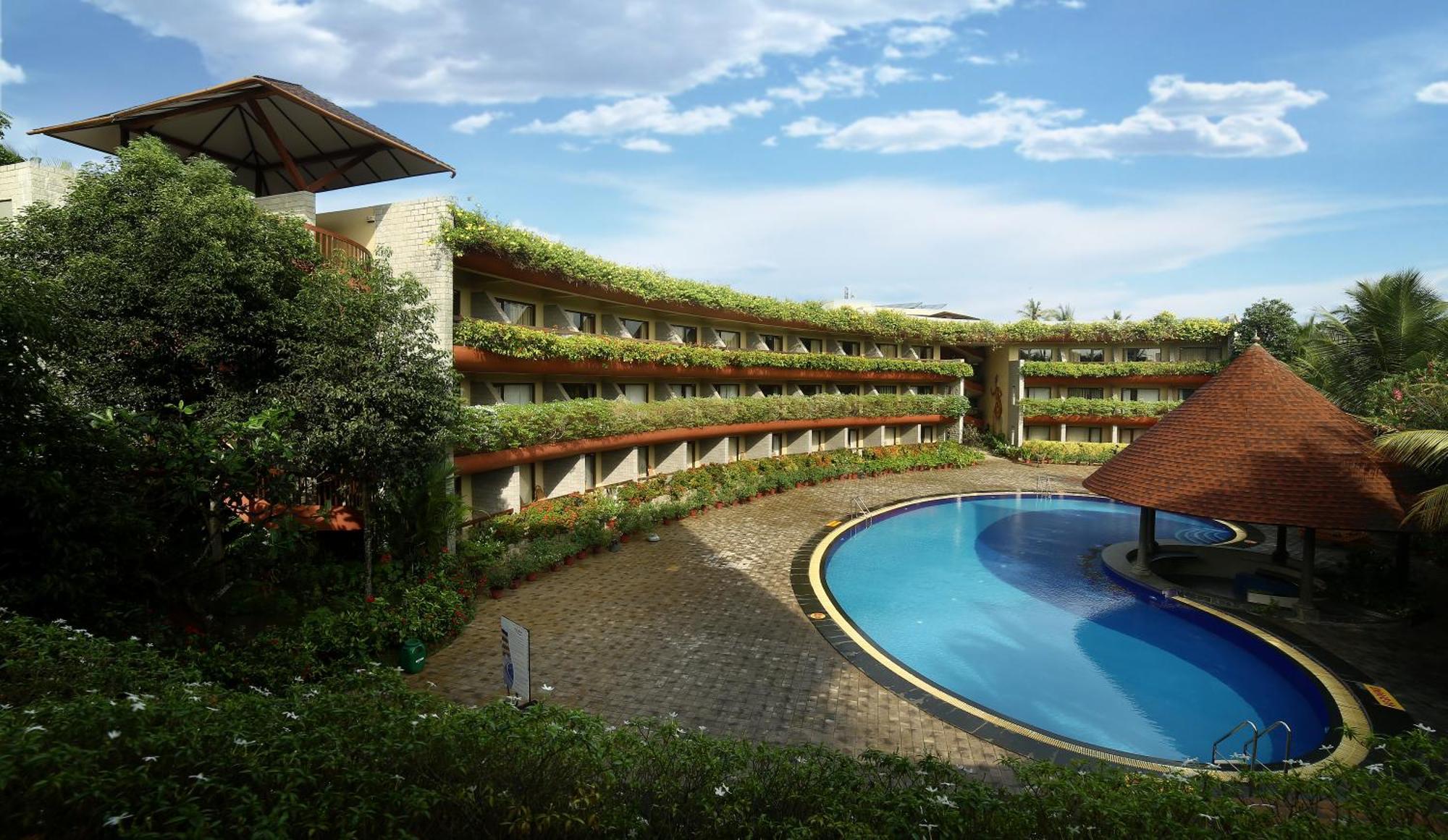 Uday Suites - The Airport Hotel Тривандрум Экстерьер фото