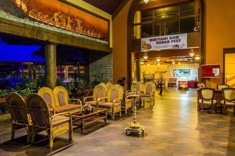 Uday Suites - The Airport Hotel Тривандрум Экстерьер фото